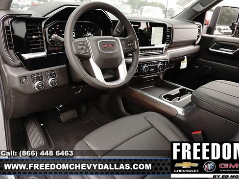 New 2025 GMC Sierra 2500 SLT w/ Texas SLT Premium Package image 10