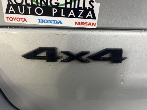 Used 2024 Jeep Grand Cherokee Altitude AWD/4WD image 43