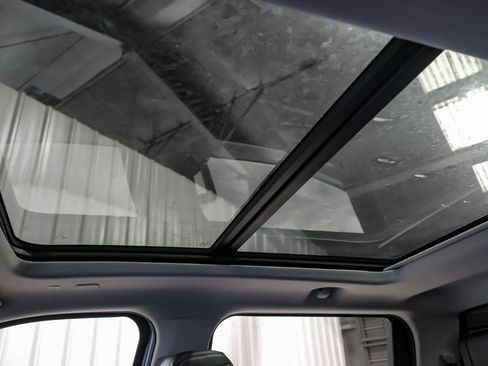 Used 2023 Toyota Tundra Limited image 22