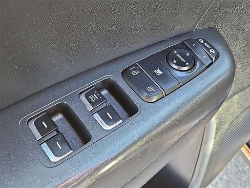 Used 2020 Kia Sportage S image 21