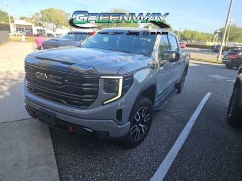 Used 2024 GMC Sierra 1500 AT4 w/ Technology Package AWD/4WD image 3