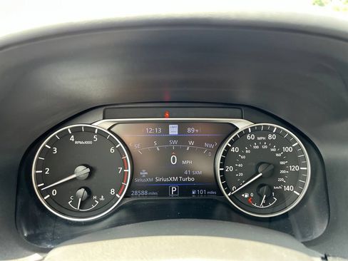 Used 2023 Nissan Altima 2.5 SL FWD image 14