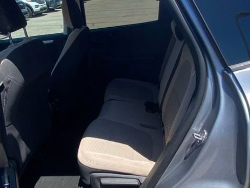 Used 2022 Ford Escape SE FWD image 6