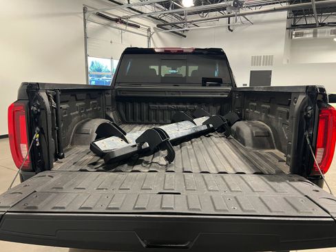 Used 2020 GMC Sierra 2500 Denali w/ Denali Ultimate Package AWD/4WD image 33