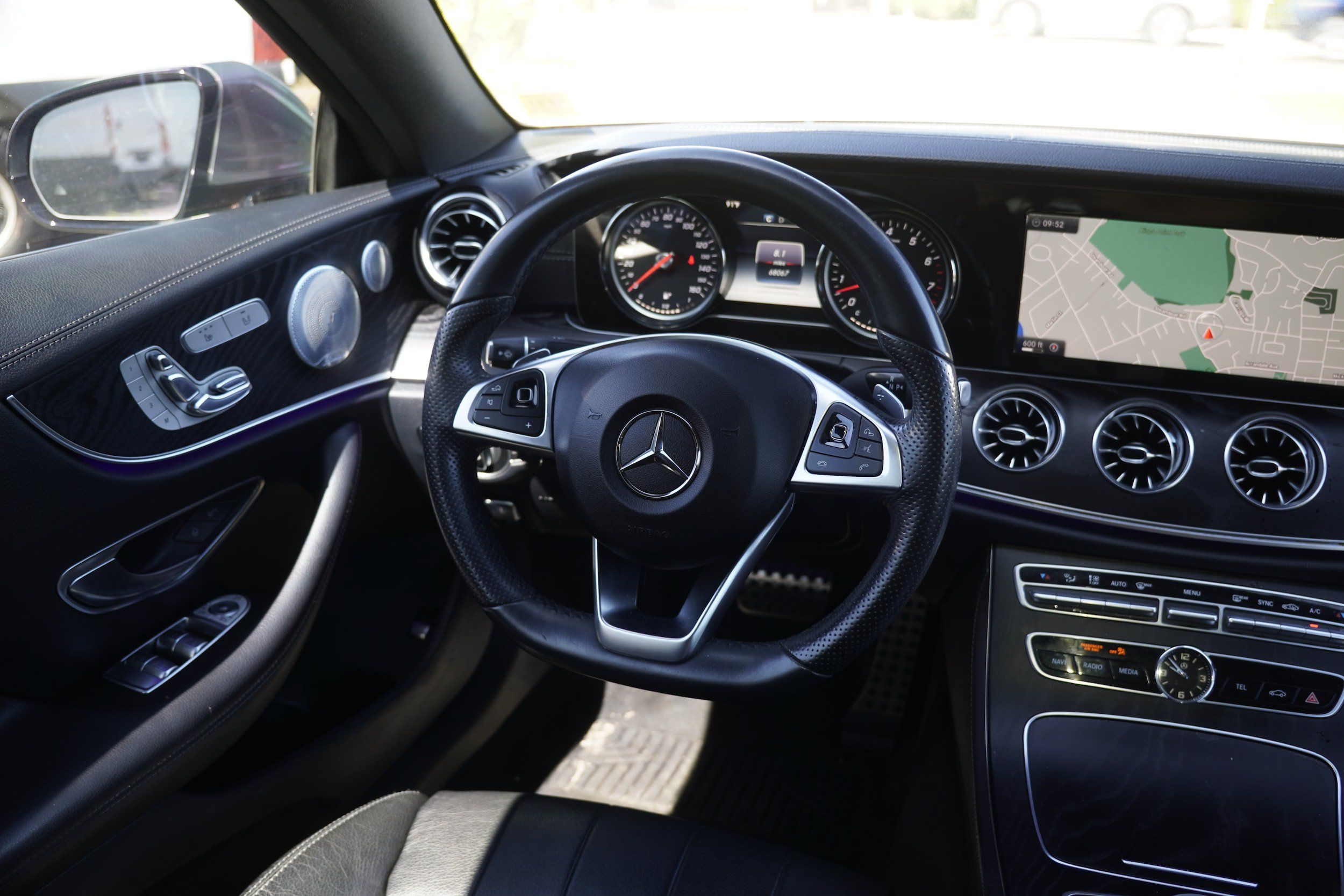 Used 2018 Mercedes-Benz E 400 Coupe w/ Premium 1 Package image 26