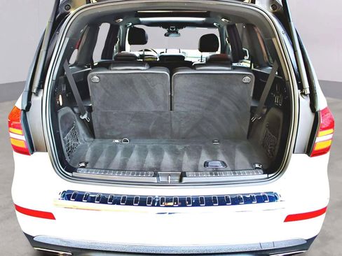 Used 2019 Mercedes-Benz GLS 450 4MATIC image 4