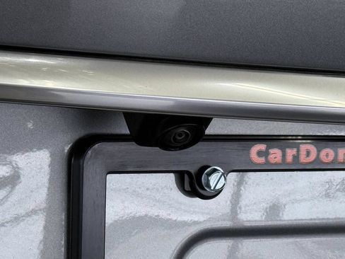 Used 2025 Cadillac XT5 Luxury w/ LPO, Floor Liner Package FWD image 8
