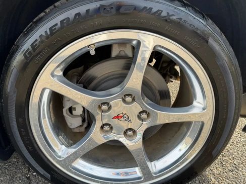 Used 2003 Chevrolet Corvette Coupe w/ Preferred Equipment Group image 37