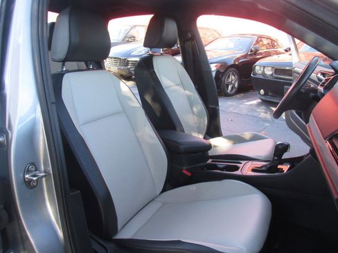 Used 2019 Volkswagen Jetta R-Line image 62