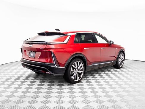 Certified 2024 Cadillac Lyriq Luxury image 8