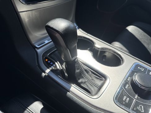 Used 2018 Jeep Grand Cherokee High Altitude AWD/4WD image 23