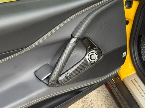 Used 2019 Ferrari 812 Superfast RWD image 33