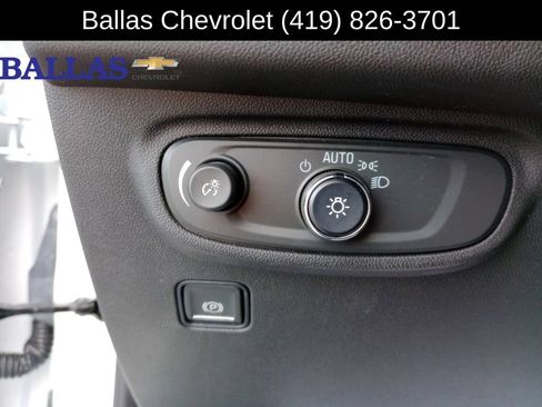 Certified 2023 GMC Terrain SLE w/ Driver Convenience Package AWD/4WD image 18
