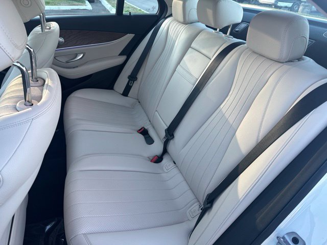 Used 2020 Mercedes-Benz E 350 4MATIC Sedan image 10