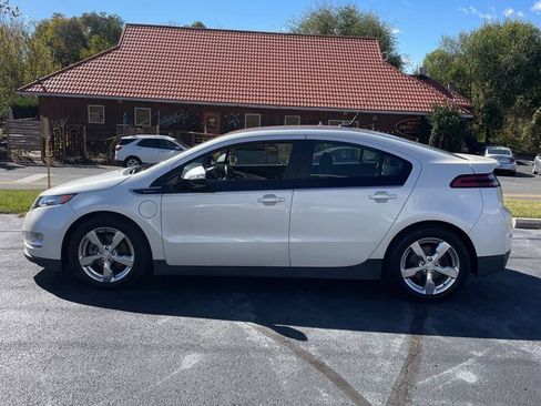 Used 2012 Chevrolet Volt Premium w/ Premium Trim Package FWD image 2