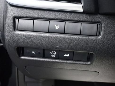 Used 2023 Nissan Rogue SL w/ SL Premium Package FWD image 27