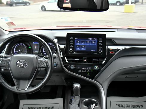 Used 2023 Toyota Camry SE image 37