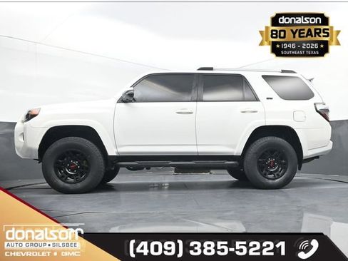 Used 2022 Toyota 4Runner SR5 Premium AWD/4WD image 15