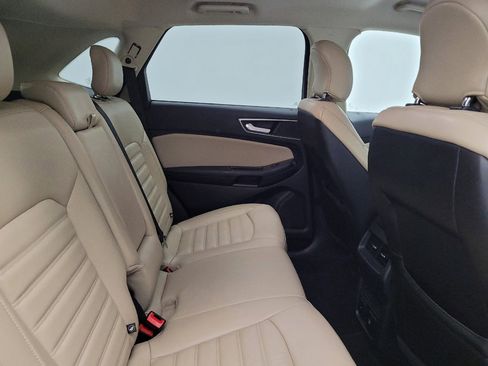 Used 2017 Ford Edge SEL w/ Equipment Group 201A AWD/4WD image 19