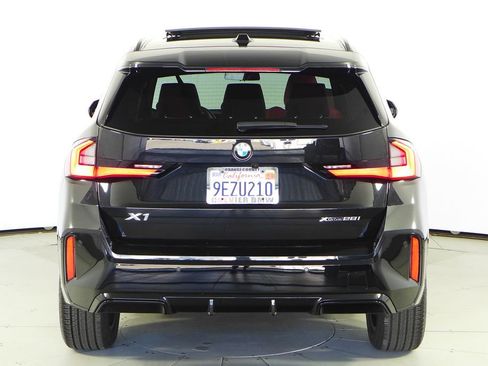 Used 2023 BMW X1 xDrive28i w/ M Sport Package image 8