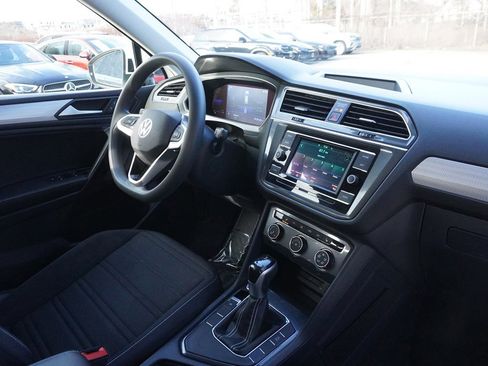 Used 2022 Volkswagen Tiguan S image 26