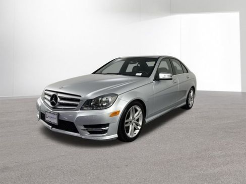 Used 2012 Mercedes-Benz C 300 4MATIC Sedan image 2