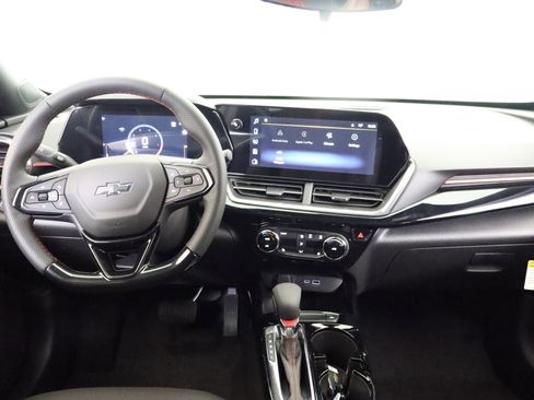 New 2026 Chevrolet Trax RS w/ Driver Confidence Package FWD image 16