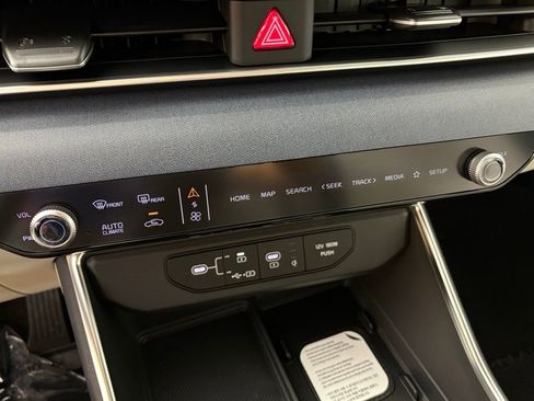 New 2026 Kia Carnival EX image 26