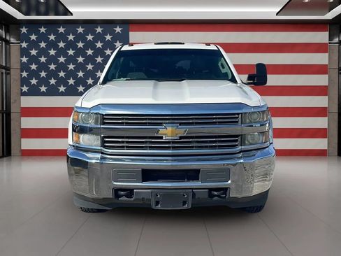 Used 2015 Chevrolet Silverado 3500 W/T AWD/4WD image 2