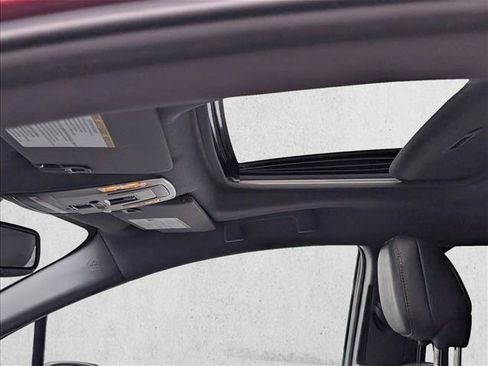 Certified 2022 Toyota Sienna XSE w/ XSE Plus Package FWD image 15