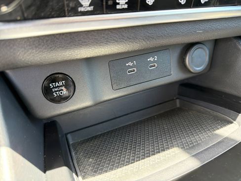 Certified 2024 Nissan Rogue SV FWD image 18