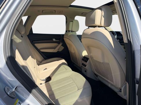 Used 2025 Audi Q5 2.0T Premium image 6