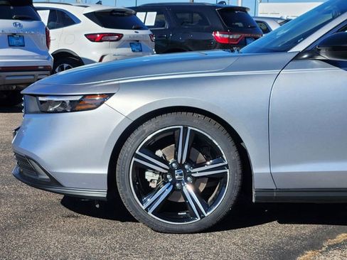 Used 2024 Honda Accord Sport image 9