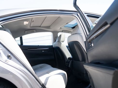 Used 2013 Lexus ES 350 FWD image 19