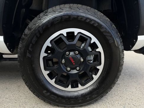 Used 2024 Toyota Tacoma TRD Off-Road w/ TRD Off Road Premium Package image 50