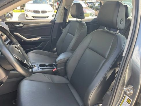 Used 2019 Volkswagen Jetta SEL FWD image 12
