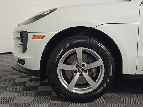 Used 2020 Porsche Macan AWD/4WD image 11