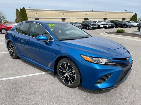 Used 2020 Toyota Camry SE image 7