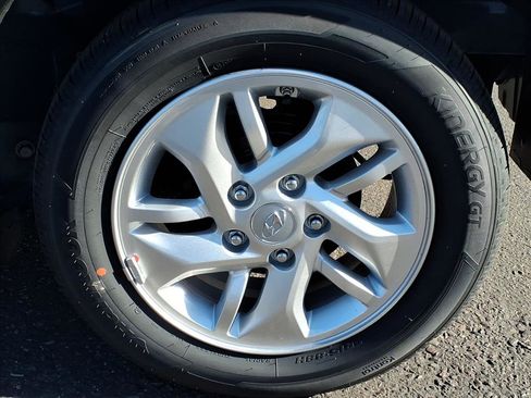 New 2026 Hyundai Venue SE FWD image 4
