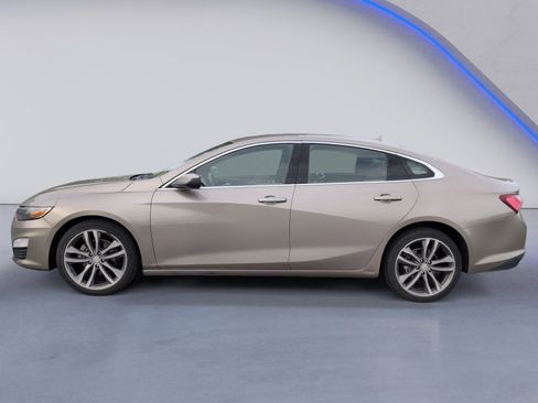 Used 2022 Chevrolet Malibu LT image 3