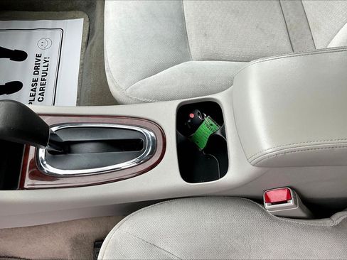 Used 2008 Chevrolet Impala LT FWD image 10