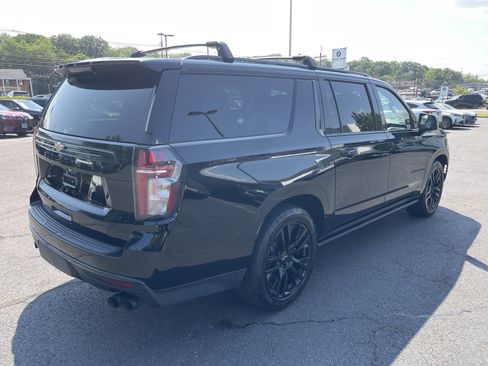 Used 2021 Chevrolet Suburban High Country AWD/4WD image 6