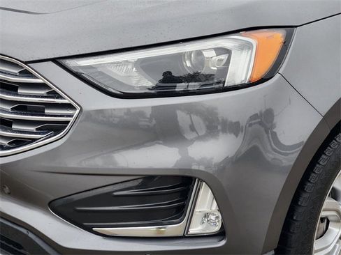 Used 2022 Ford Edge Titanium image 22