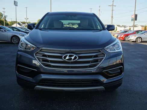 Used 2017 Hyundai Santa Fe Sport image 2