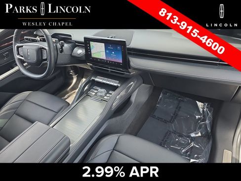 Certified 2025 Lincoln Nautilus Premier w/ Jet Appearance Package AWD/4WD image 10