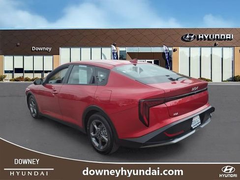 Used 2025 Kia K4 LXS image 5