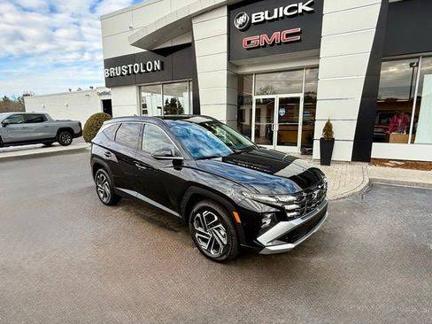 Used 2025 Hyundai Tucson Limited image 2