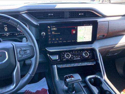 Used 2025 GMC Sierra 1500 Denali Ultimate image 6