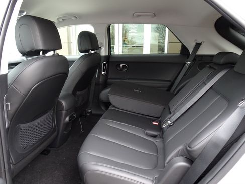 New 2026 Hyundai Ioniq 5 SEL image 14