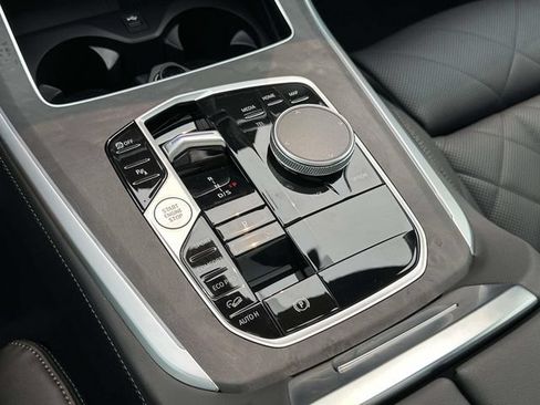 New 2026 BMW X5 xDrive40i AWD/4WD image 17